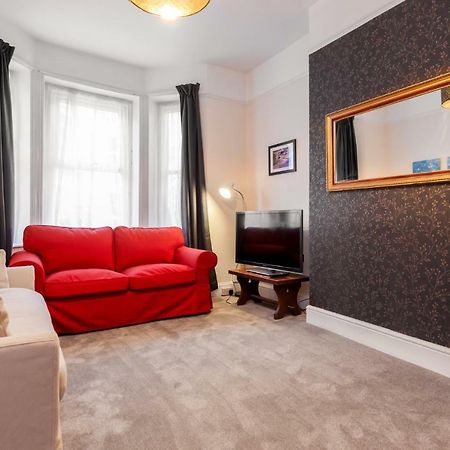 Gorgeous Town Centre Apt With Courtyard Garden Bournemouth Exterior photo