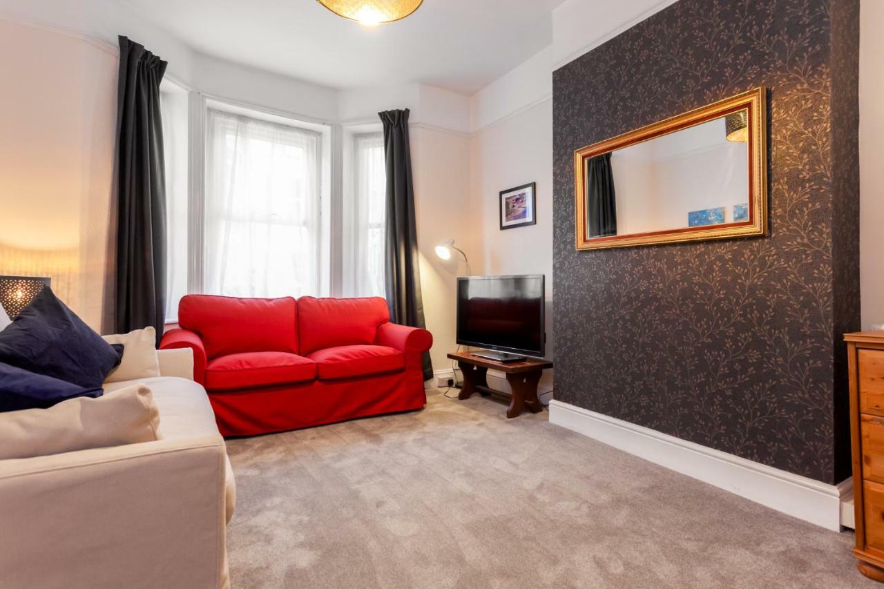 Gorgeous Town Centre Apt With Courtyard Garden Bournemouth Exterior photo